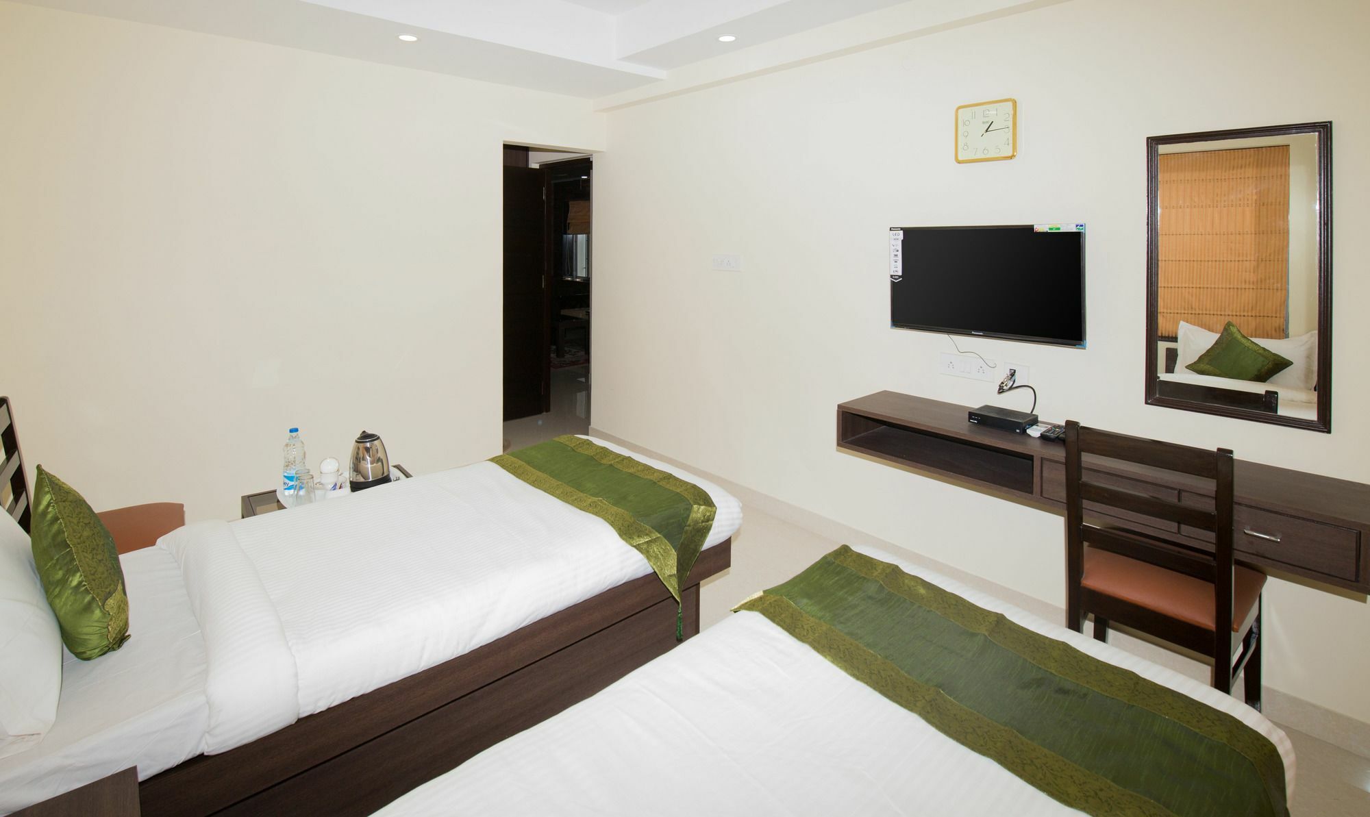 Treebo Trend Newtown Classic Kolkata Bagian luar foto