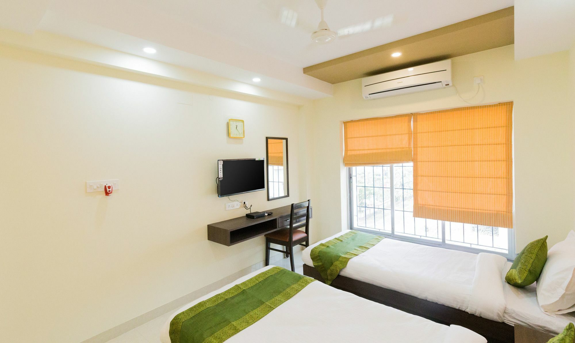 Treebo Trend Newtown Classic Kolkata Bagian luar foto